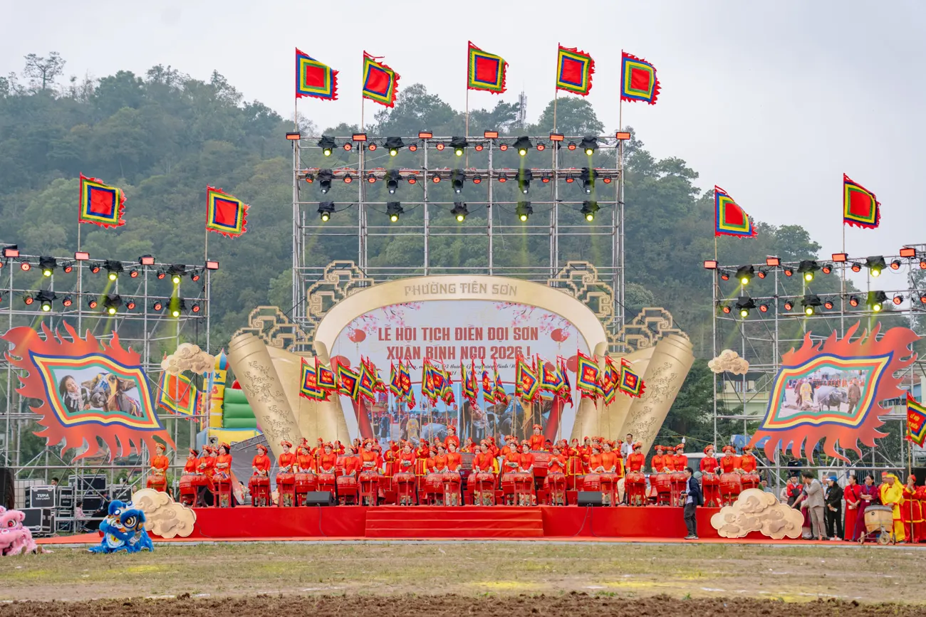 Sân khấu Lễ hội Tịch điền Đọi Sơn